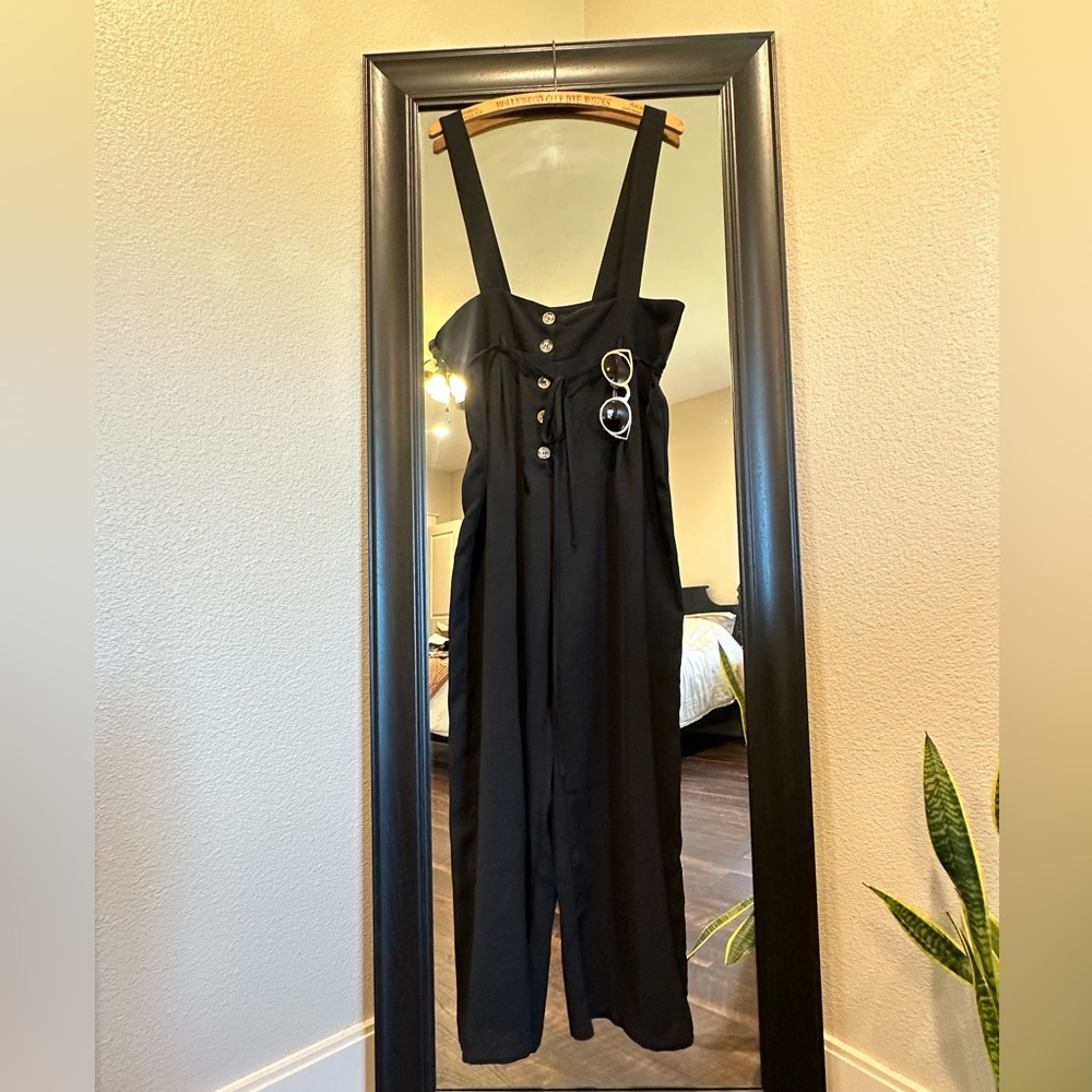 SHEIN Curve Black Sleeveless Button-Front Jumpsuit